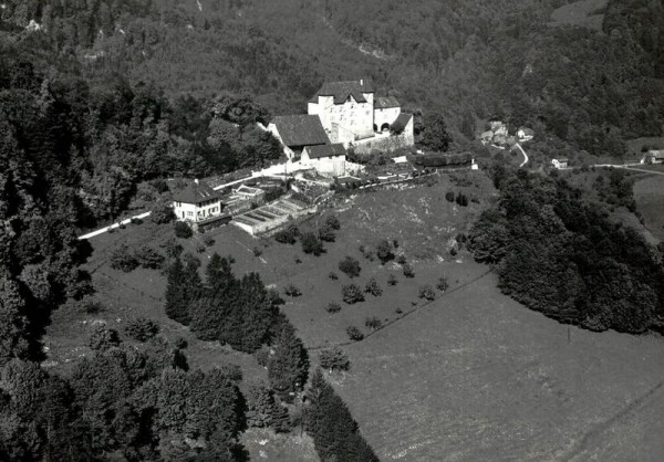 Lostorf Schloss SO - Flugaufnahmen Vorderseite