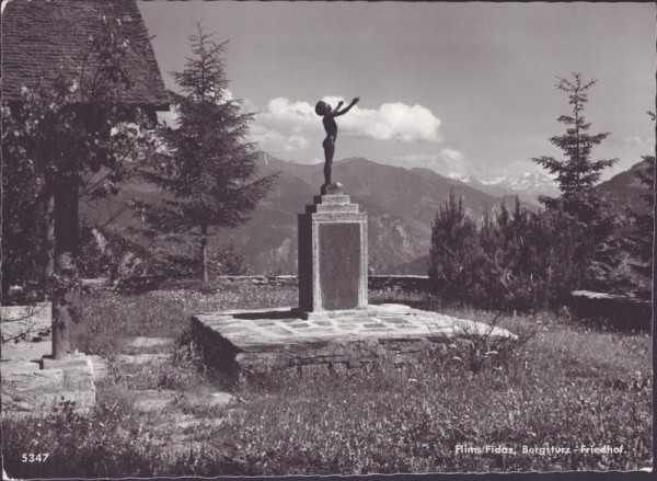 Flims, Fidaz, Bergsturz-Friedhof Vorderseite