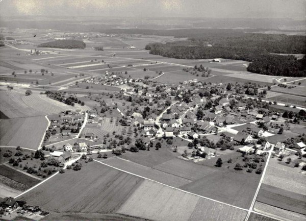 Henggart, Flugaufnahme Vorderseite