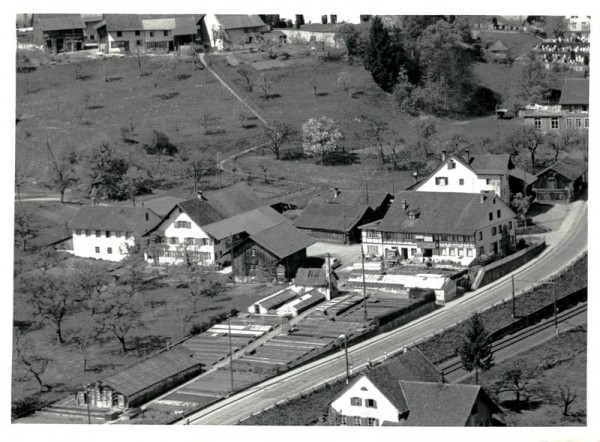 Ilnau-Effretikon, Flugaufnahme Vorderseite