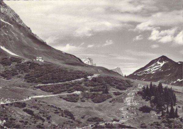 Scesaplana - Hütte gegen Dusenfluh,Salzfluh und Gyrenspitz