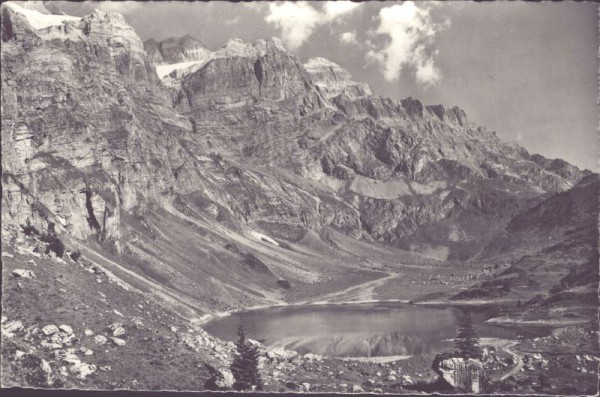 Oberblegisee mit Glärnischkette