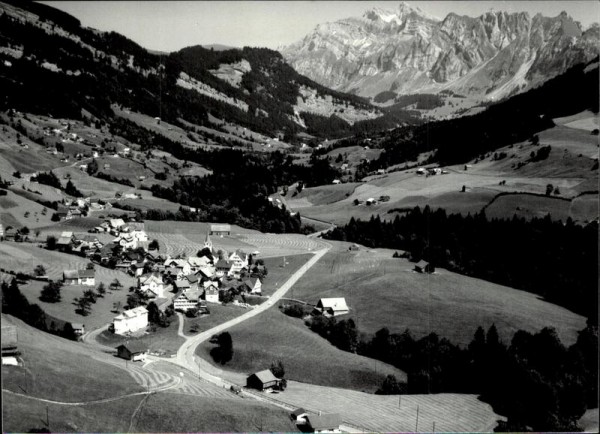 Ennetbühl, Flugaufnahme Vorderseite