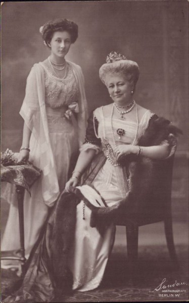 Kaiserin Auguste Victoria und Tochter Victoria Luise