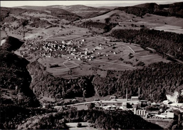 Liesberg,  Flugaufnahme Vorderseite