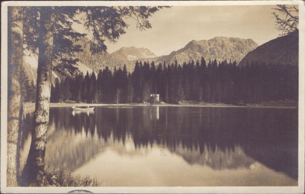 unbekannter Gebirgssee