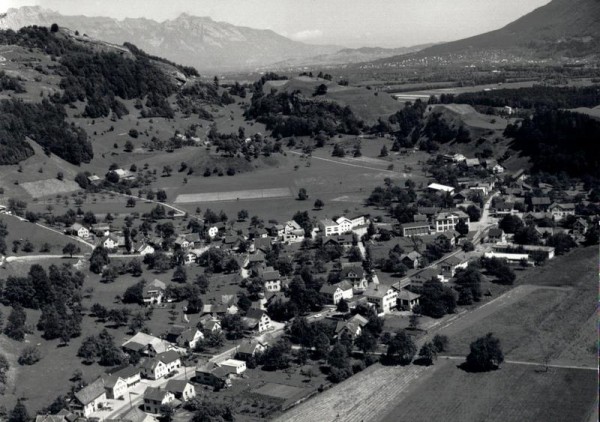 9478 Azmoos, Wartau SG, Schulhaus Weite -mitte rechts, Haubtstr.64-Oberau Vorderseite