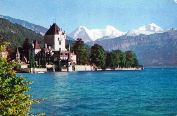 Schloss Oberhofen am Thunersee. Eiger Mönch Jungfrau