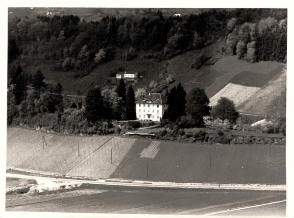 8714 Feldbach ZH, Alte Landstrasse 3/ Hubschberg 2 Vorderseite