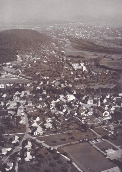 Niederlinsbach - Flugaufnahmen Vorderseite