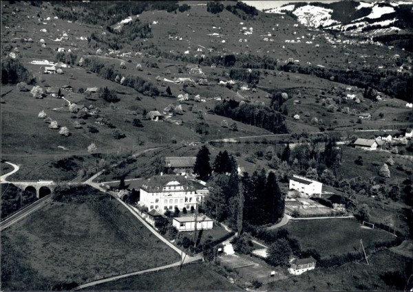 Kaltbrunn, Privatschule Hof Oberkirch Vorderseite