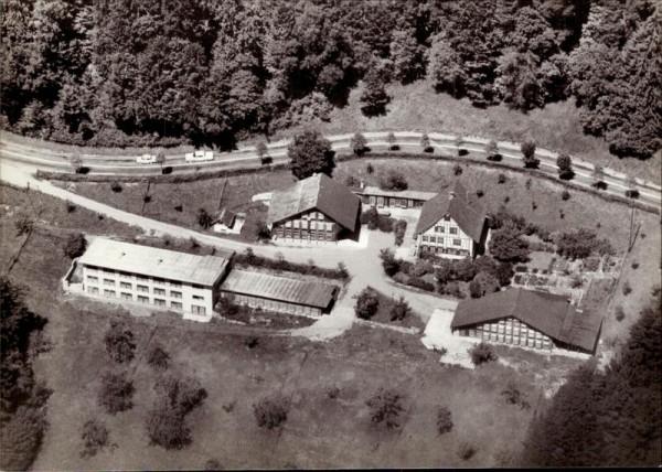 Hirzel, Geflügelfarm Cholgrueb, Flugaufnahme Vorderseite