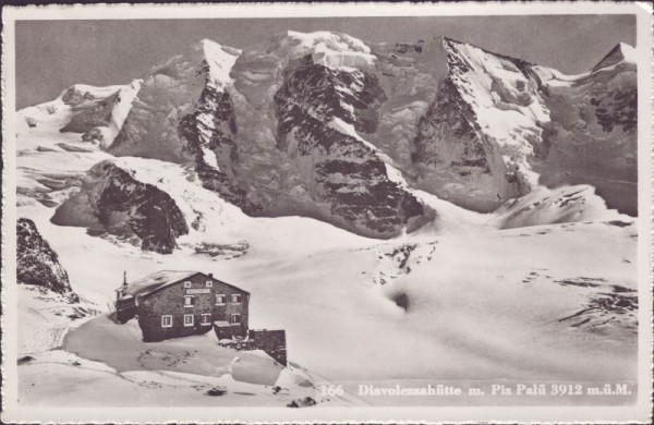 Diavolezzahütte mit Piz Palü