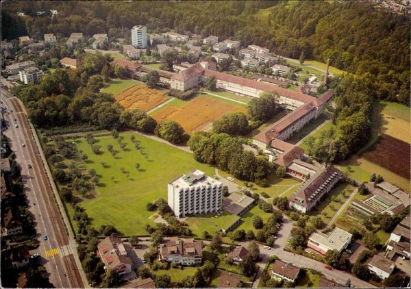 Zollikerberg, Spital Neumünster,  Flugaufnahme Vorderseite