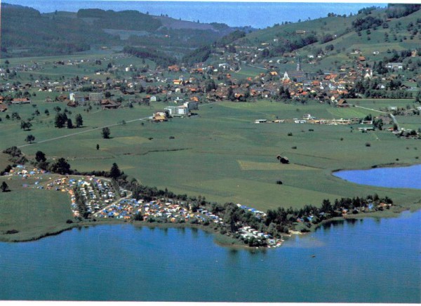 Campingplatz (Hüribach), Unterägeri ZG  -  Flugaufnahmen Vorderseite