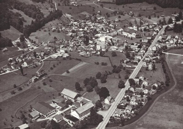 Oberurnen GL - Flugaufnahmen Vorderseite