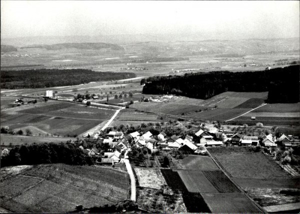 Eschlikon-Dinhard, Flugaufnahme Vorderseite