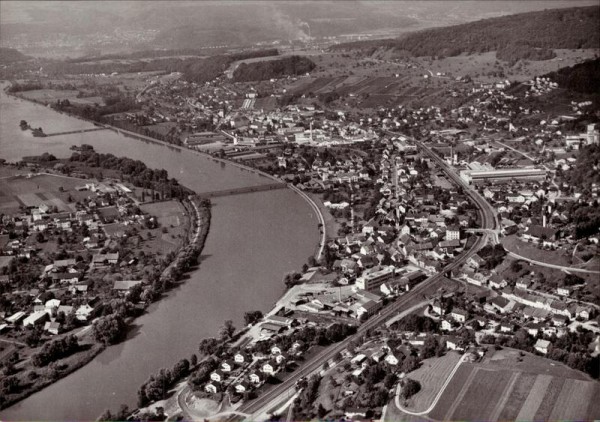 Döttingen,  Flugaufnahme Vorderseite