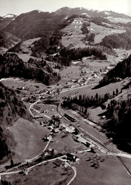 Steg im Tösstal ZH - Flugaufnahmen Vorderseite