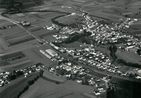 Corcelles, Flugaufnahme Vorderseite