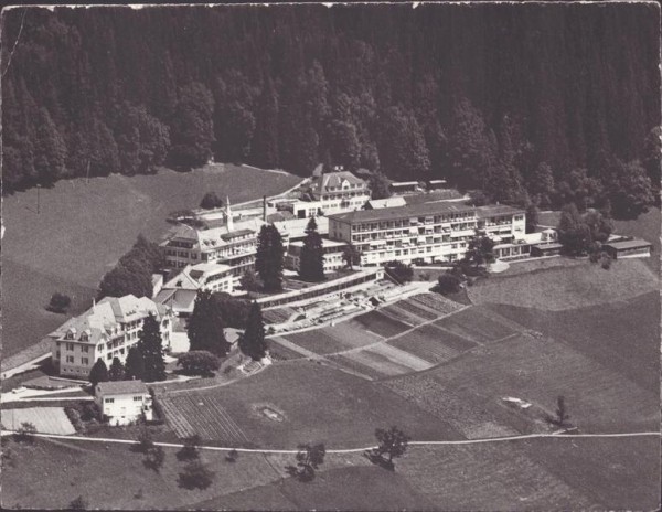 Sanatorium Heiligenschwendi ob. Thun, Flugaufnahme Vorderseite