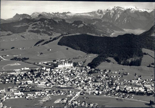 Einsiedeln, Flugaufnahme Vorderseite