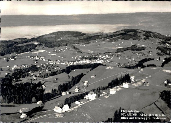 St. Anton, Flugaufnahme Vorderseite