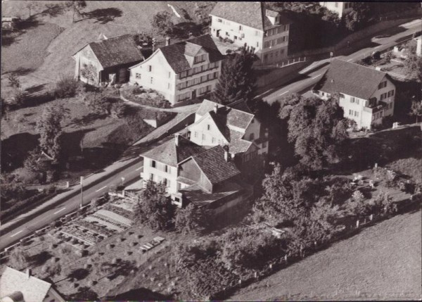 St. Gallenkappel, Rest. Frohsinn, Flugaufnahme Vorderseite