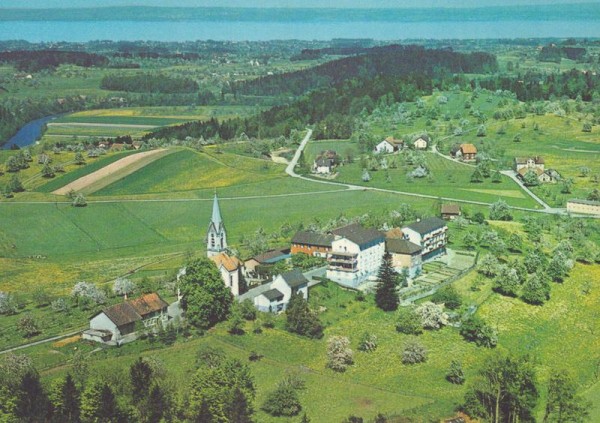 Kurhaus "Marienburg", St.Pelagiberg TG  -  Flugaufnahmen Vorderseite