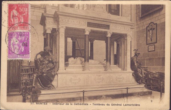 Nantes, Tombeau du Général Lamoricière