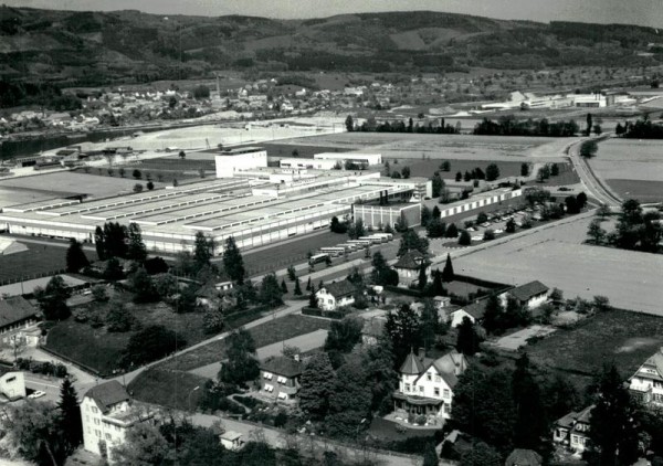 Wiesendangen, Flugaufnahme Vorderseite