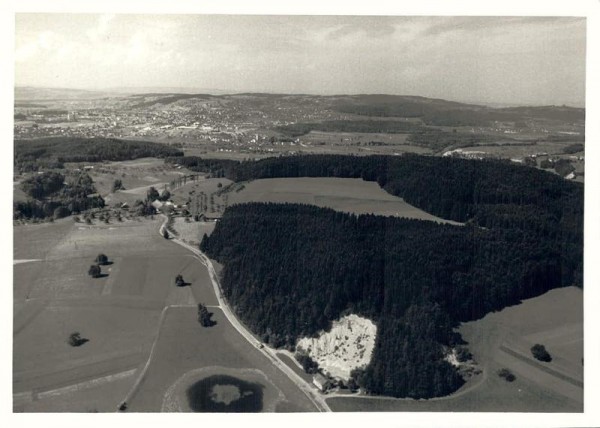 9533 Kirchberg, Fürstenlandstrasse, Lamperswil, Fetzwald/ Hintergrund: 9500 Wil Vorderseite