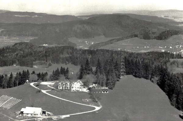 Gasthaus Bachtel - Kulm   -   Flugaufnahmen Vorderseite