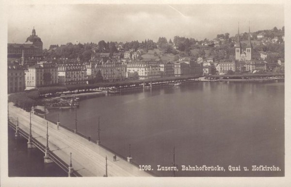 Bahnhofbrücke, Quai und Hofkirche, Luzern Vorderseite