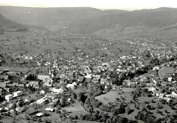 Niederlinsbach - Flugaufnahmen Vorderseite