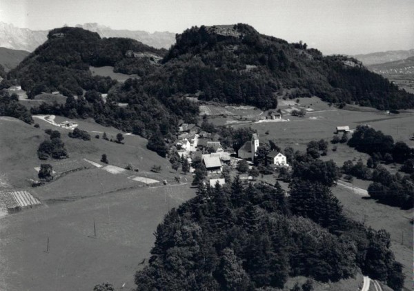 Wartau SG, 9479 Gretschins, alte Evangelisch-reformierte Kirche Vorderseite