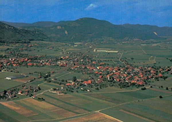 Niederbipp BE  -  Flugaufnahmen Vorderseite