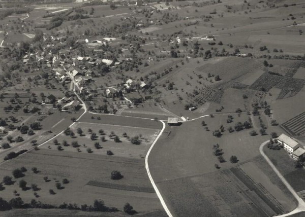 5072 Oeschgen AG, Mitteldorfstrasse, Bündtenweg Vorderseite