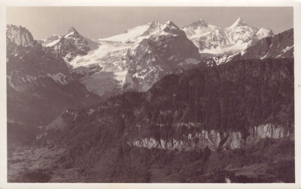 Blick v. Hohfluh g. Wetterhörner Dossenhorn und Rosenlauigletscher