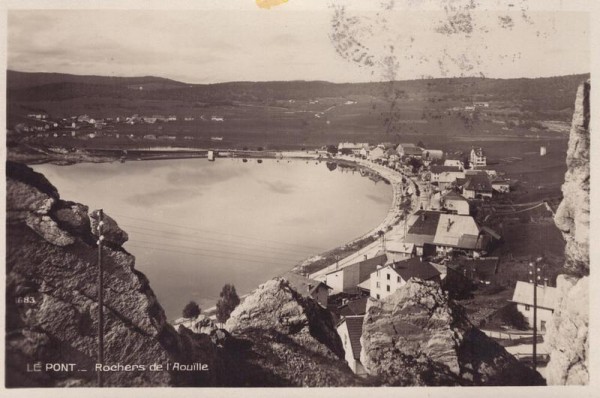 Le Pont, Rochers de L'Aouille Vorderseite