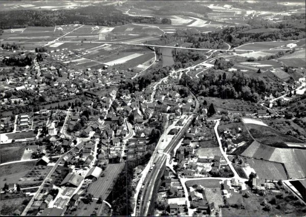 Andelfingen, Flugaufnahme Vorderseite