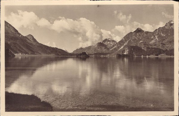 Blick über den Silser - See auf Maloja