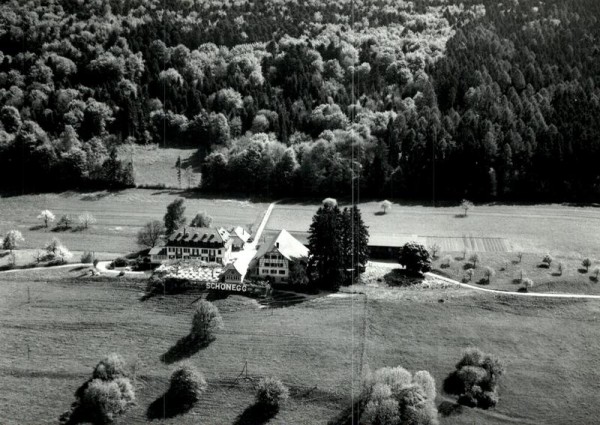 Etzgen, Flugaufnahme Vorderseite