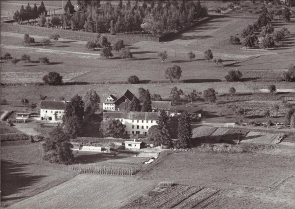 Wetzikon, Pfrundweid, Flugaufnahme Vorderseite