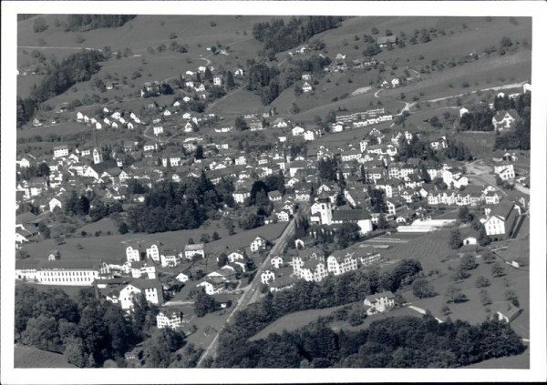 Wald ZH Vorderseite