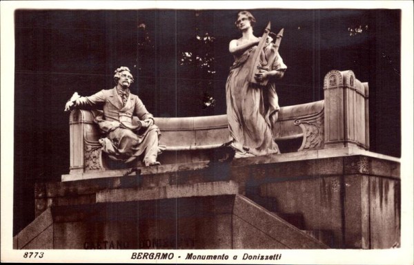 Bergamo - Monumento a Donizzetti Vorderseite