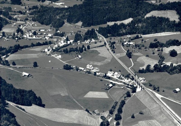 Necker (Toggenburg)  -  Flugaufnahmen Vorderseite