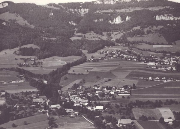 Niederwil SO - Flugaufnahmen Vorderseite