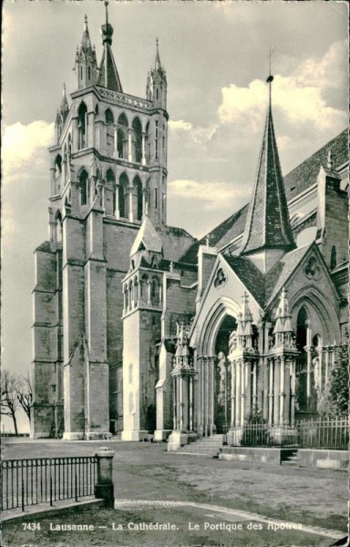 Lausanne - La Cathédrale Vorderseite