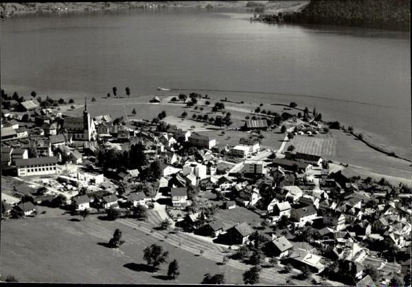 unbekannte Ortschaft am See Vorderseite